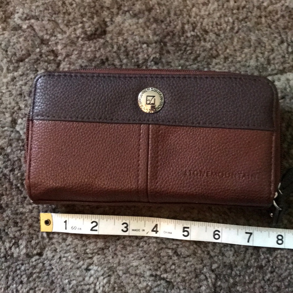 Stone Mountain leather wallet